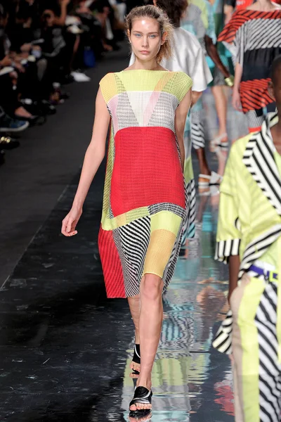 Look 39